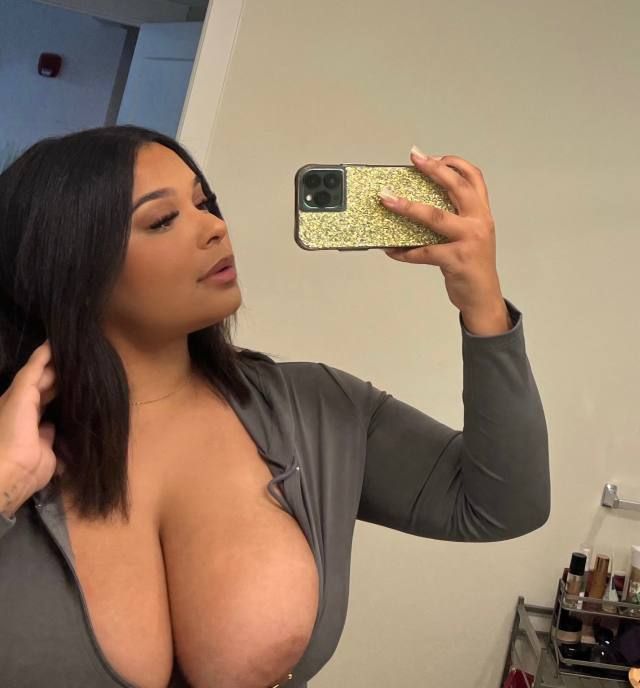 Hey baby I’m 420 and party friendly 💕 I live alone in my apartment . You can come to my apartment or anywhere you like 💕iam 1 - Image 2